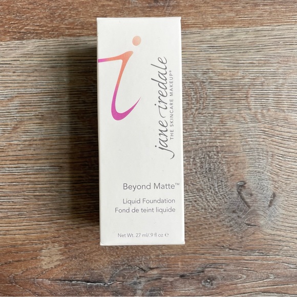 Jane Iredale Beyond Matte Liquid Foundation M5 9FL OZ - Picture 6 of 16
